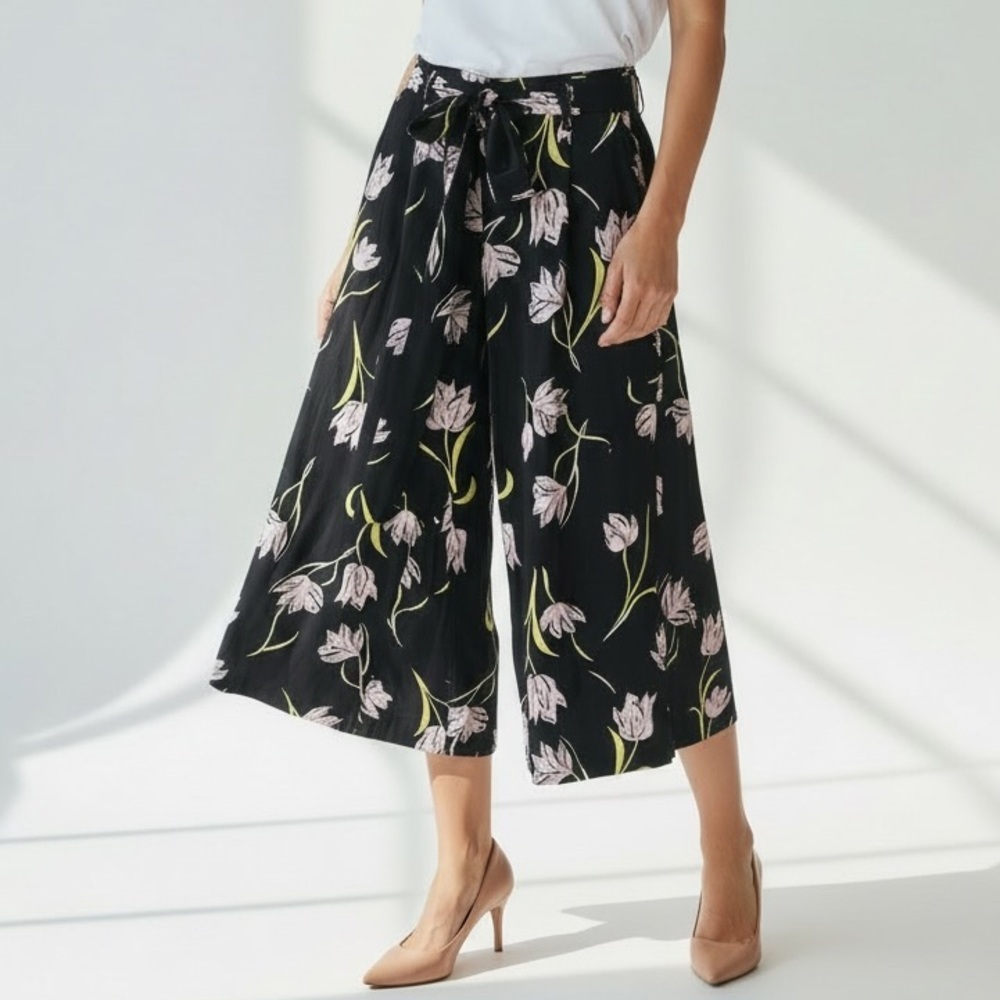 Halogen Relaxed Wide Leg Black Pants Floral Print Cropped Trousers Womans Medium